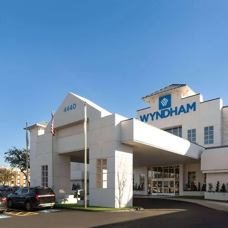 Wyndham Dfw Airport Hotel